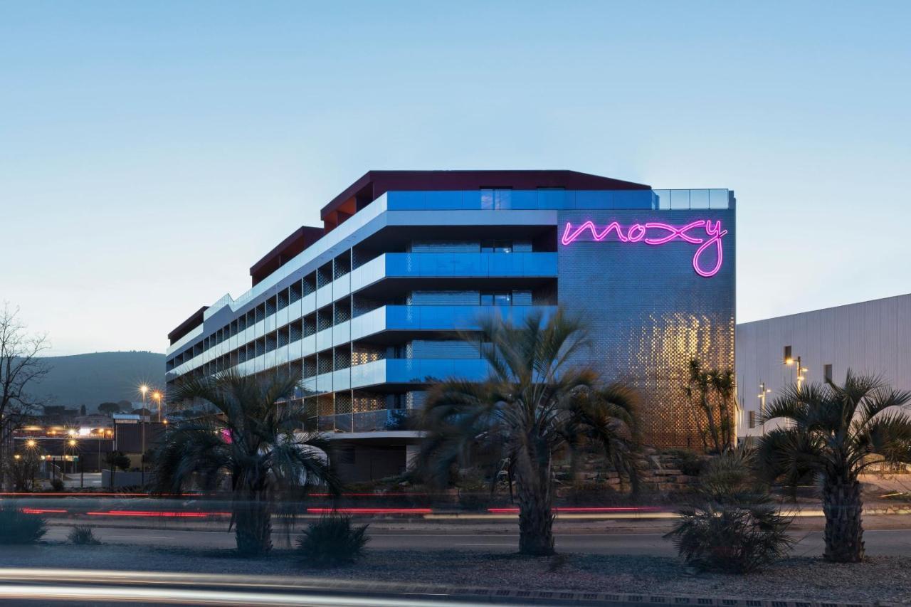 Moxy La Ciotat Hotel Bagian luar foto
