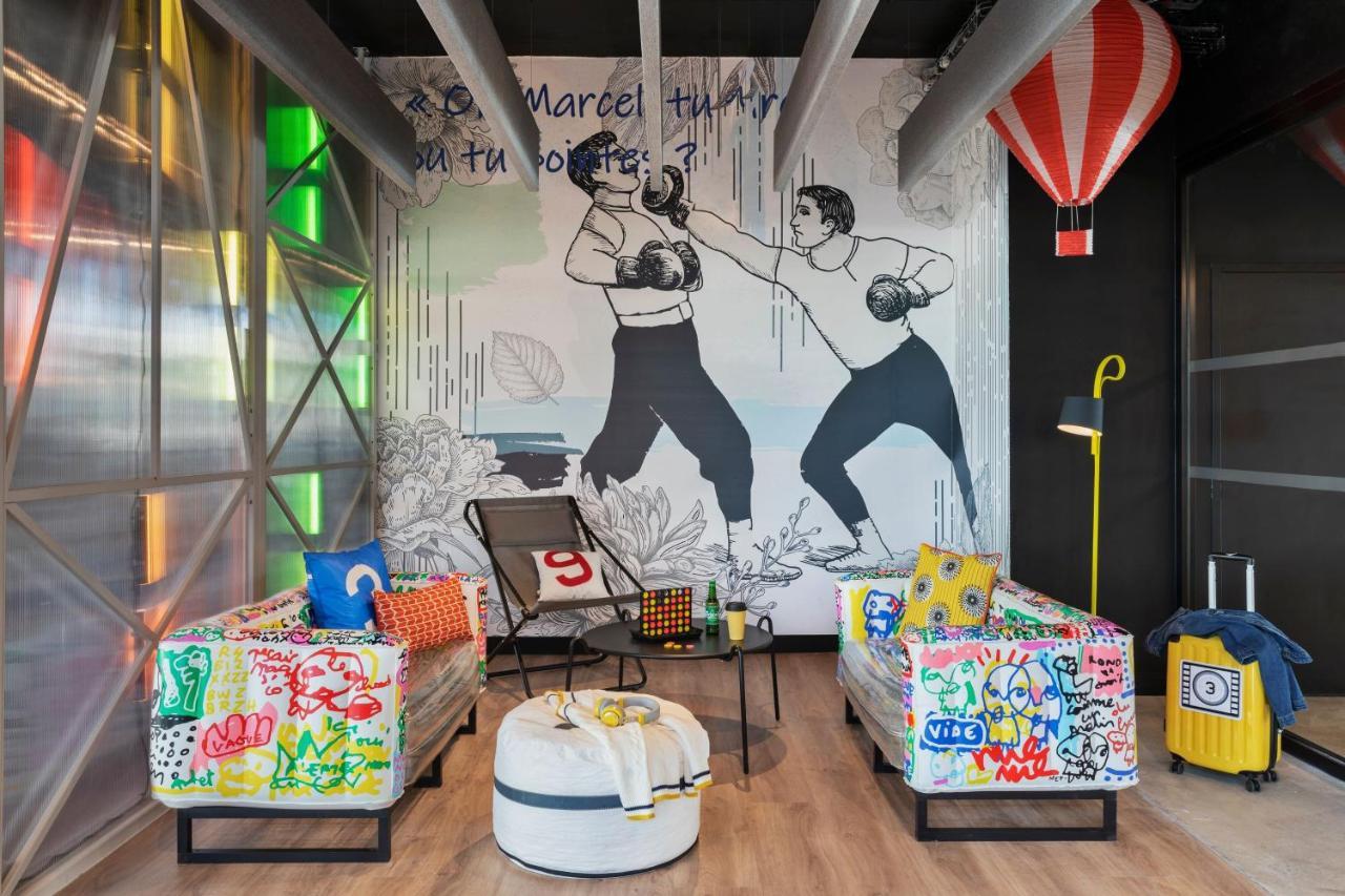 Moxy La Ciotat Hotel Bagian luar foto